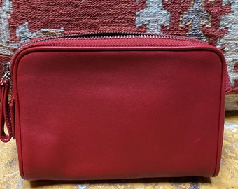 バッグ Vintage Coach Red Leather Cosmetic Case Vintage Red Coach Cosmetic Case NWOT - Etsy