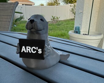 Bookshelf Seal
