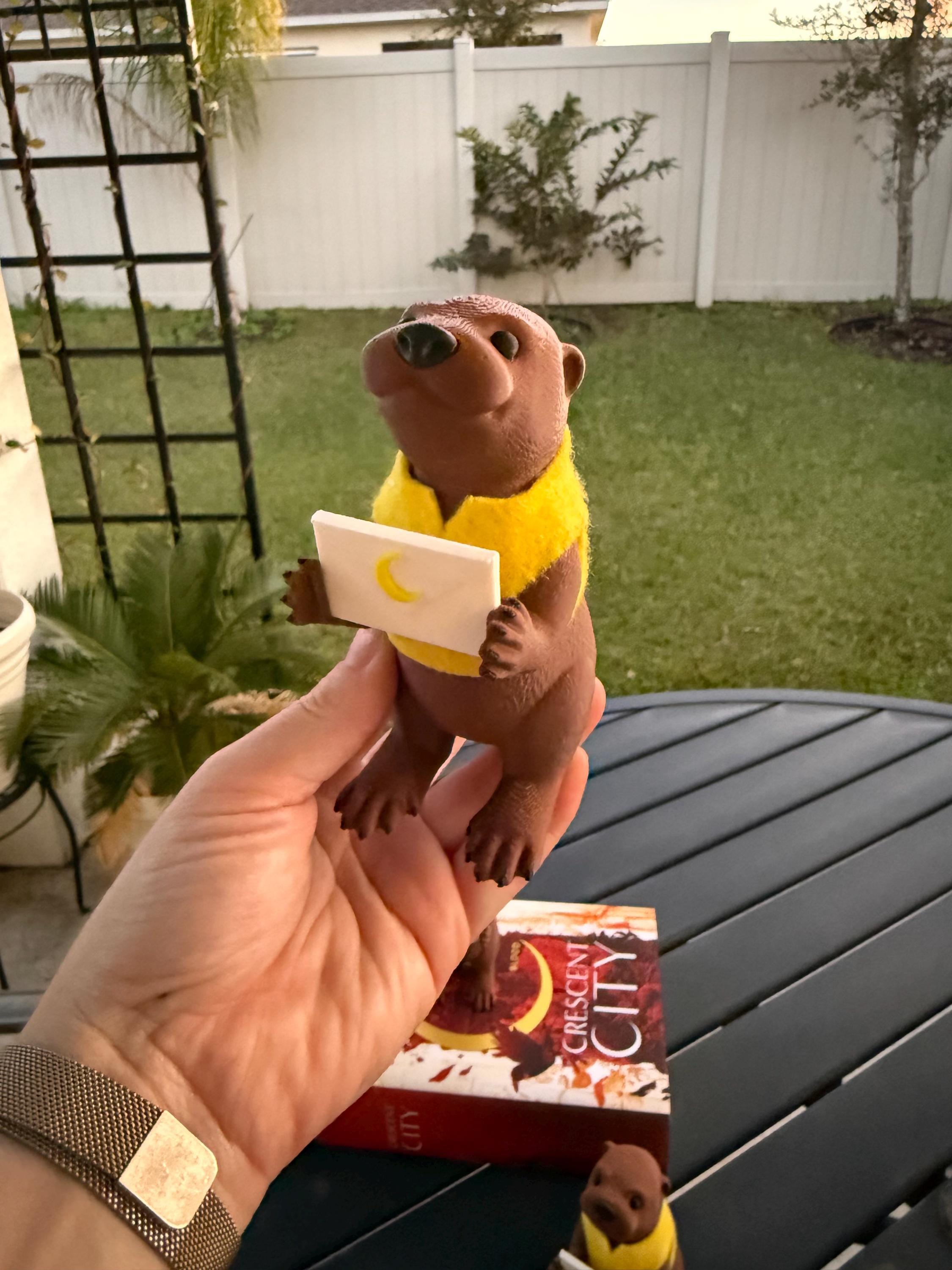 Cute Standing Otter Holding Mail - 3d printed - Bookshelf Decor