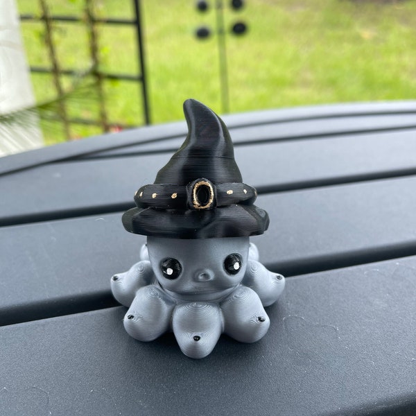 Spinning Octo Witch with Hat