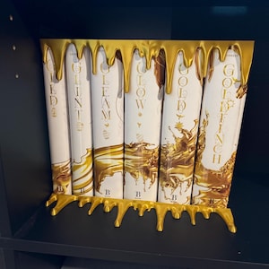 Goutte à goutte et porte-à-faux du livre qui gouttent - Produits décoratifs livresques pour étagères - OPTIONS DE DIMENSIONS MISES À JOUR image 1