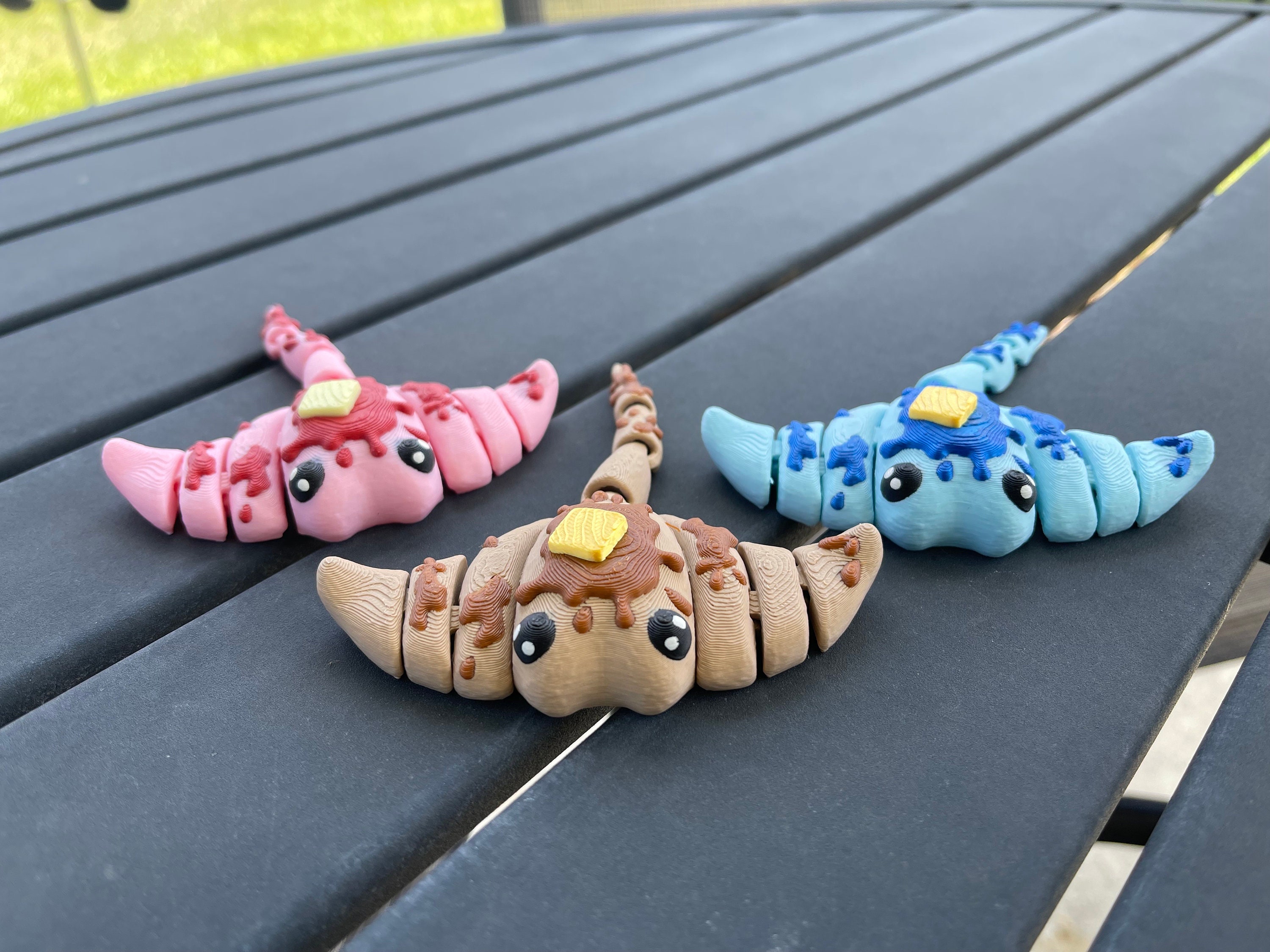 Flappy Jacks Articulating Stingray 3D Printed Fidget Toy Desk