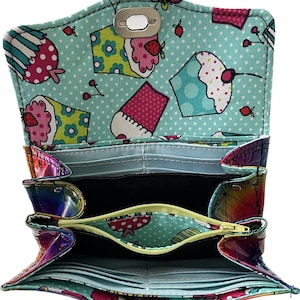 Rainbow Accordion Wallet: 12 Card Slots, Zipper Pocket