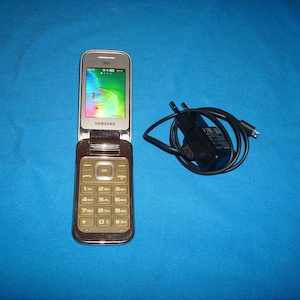 Vintage Samsung GT-C3595 Retro phone , working good, mobile phone Samsung, Vintage Flip phone Samsung