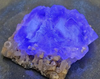 Yaogangxian Purple Zoning Fluorite Crystal 65g | Fluorescent Phantom Twin Cube Collector Specimen