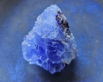Uis Namibia Ice Fluorite Specimen: Fluorescent Healing Crystal (37.4g)