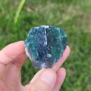 Rare Large Cube Fluorescent Green Blue Purple Fluorite Madagascar/UV Reactive Fluorite Cubes Specimen 76.6g 1.5"×1.25"