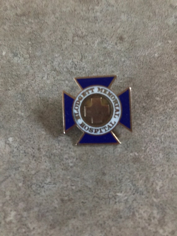 1930s Blodgett Memorial Hospital RN Pin