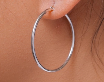 Silver Hoop Earrings, 925 Sterling Silver Hoops, Round Hoop Earrings, Classic Hoop Earrings, Everyday Earrings, Latch Back Hoop Earrings