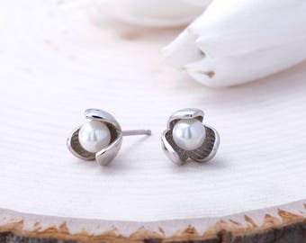 Pearl Flower Bud Studs, 925 Sterling Silver Bud Studs, Solid Silver Flower Bud Earrings, White Pearl Flower Bud Studs, Round Pearl Studs
