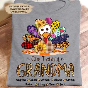 Maglietta &quot;Una nonna riconoscente&quot;, maglietta personalizzata per il Ringraziamento, nonna con nomi di bambini, regalo per il Ringraziamento, maglietta riconoscente, maglietta per il Ringraziamento