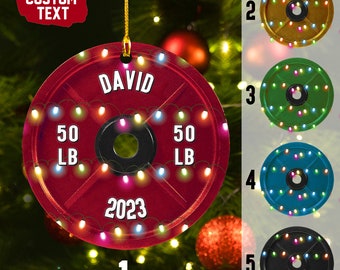 Adorno de levantamiento de pesas personalizado, regalo navideño para gimnasio, fisioterapeutas, levantadores de pesas, levantamiento de pesas, regalo de levantamiento de pesas 2D plano