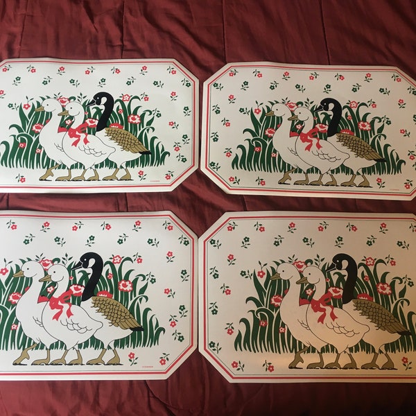 1980s/90s Christmas Geese Ducks Placemats Set of 4 Red Black White Vinyl placemats cottage core Grannycore hipster animals foam wash PVC Y2K