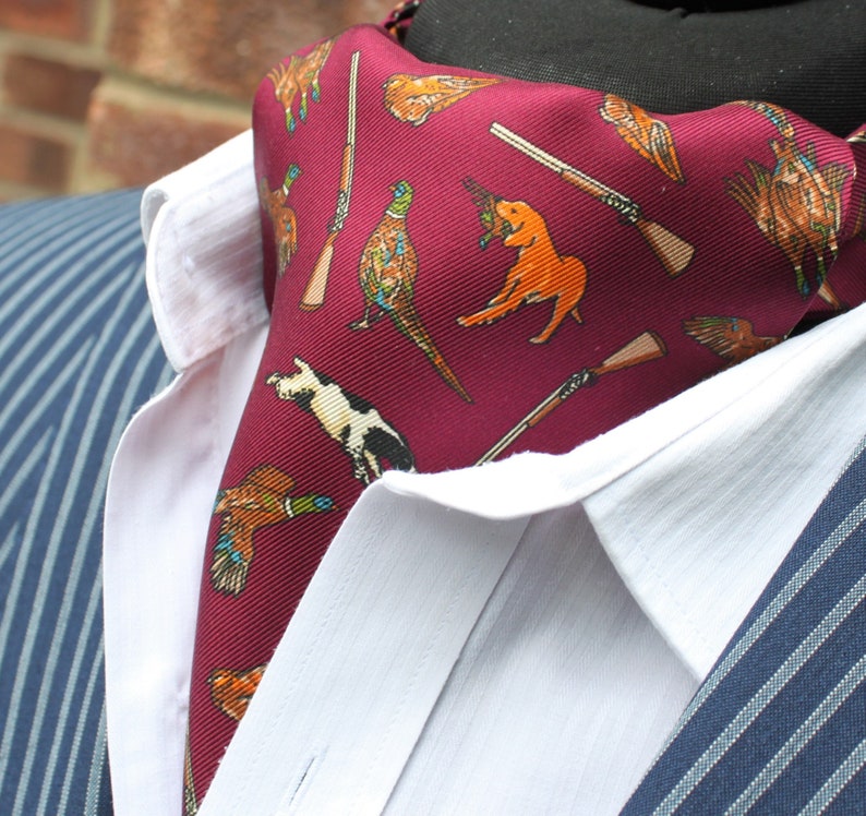 Blue /& Orange Paisley DBC05-16500-3 Silk Cravat Ascot.Quality Hand Made in UK
