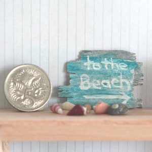 Rustic Wooden To The Beach Sign, 1:12 Scale, Dollhouse Miniature, Miniature Dollhouse Sign, Beach Sign, Miniature Sign, AU SHIPPING