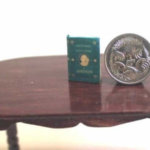 Shakespeare - Ein Sommernachtstraum, 1/12 Maßstab Antik Stil Miniaturbuch, Puppenhaus Miniatur, Buch-Liebhaber-Geschenk, KEIN VERSAND