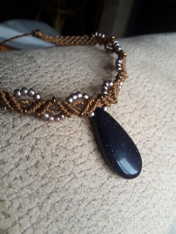 Macrame necklace sun with blue goldstone
