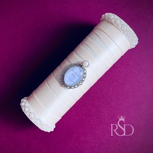 Personalized Bouquet Holder