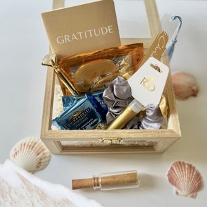 Bridesmaid Gift Personalized Gift Box for Her Birthday Gift Set for Bridesmaid Proposal Gift Box for Graduation Gift for Teacher Party Favor