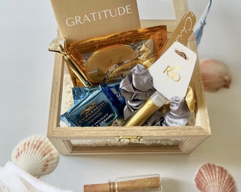 Bridesmaid Gift Personalized Gift Box for Her Birthday Gift Set for Bridesmaid Proposal Gift Box for Graduation Gift for Teacher Party Favor