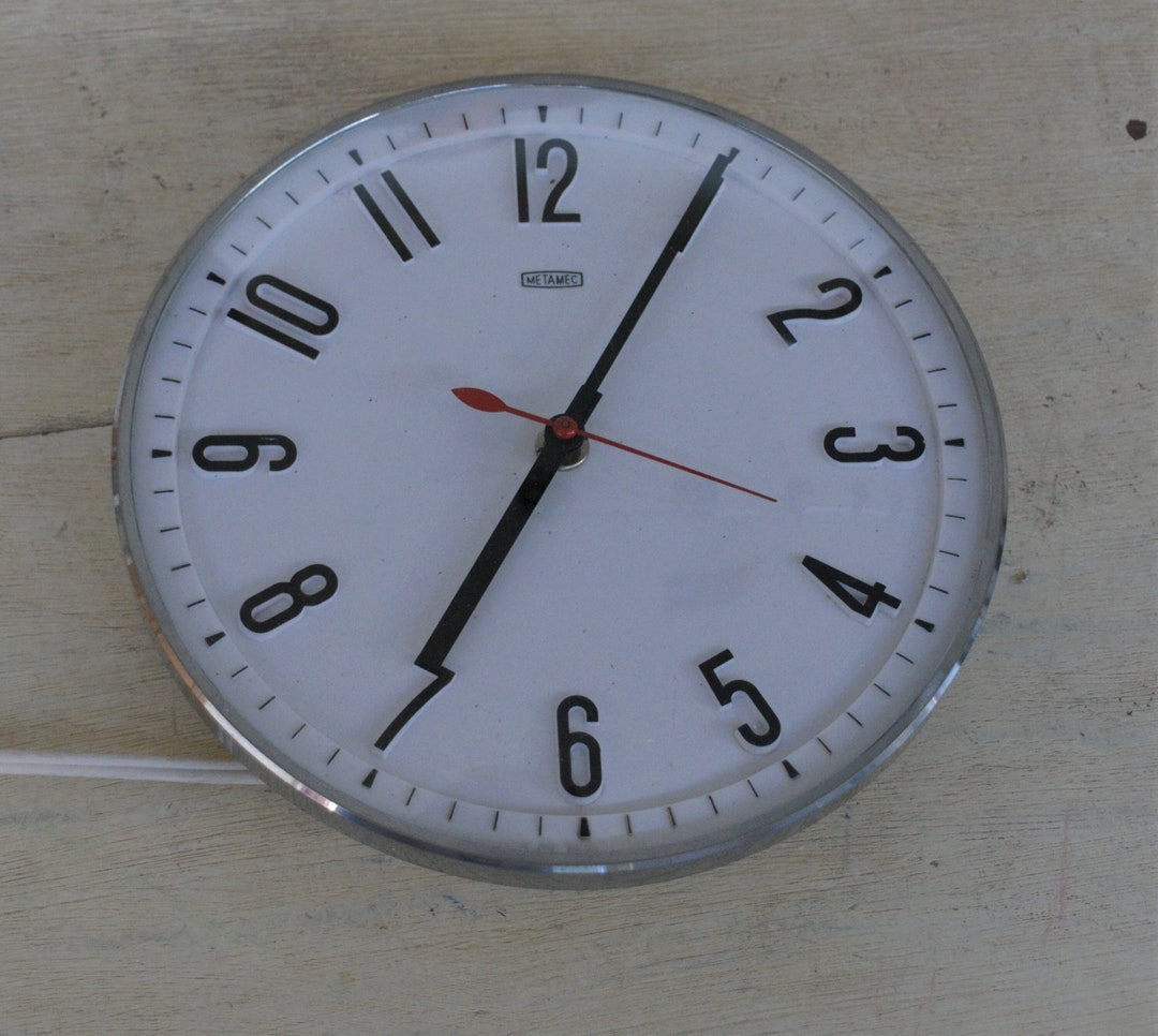 Vintage Metamec Electric Wall Clock / Kitchen Clock From the Sixties Etsy