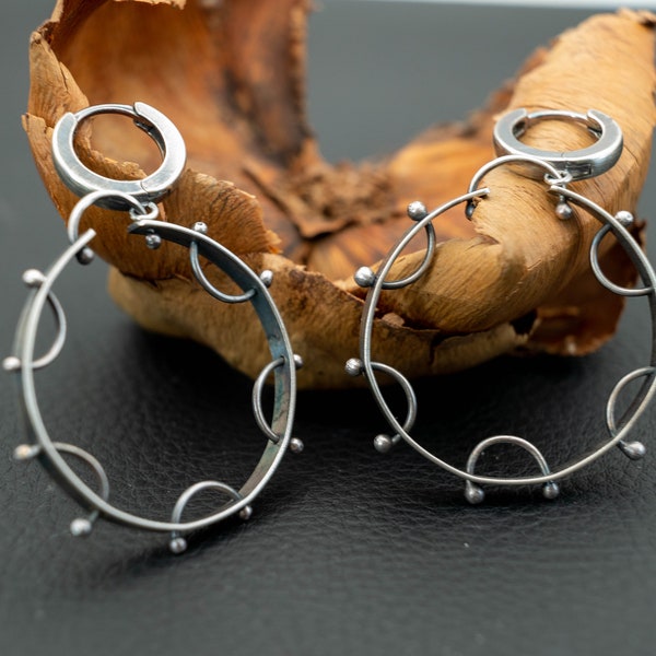 Oxidierte Sterling Silber Ohrringe, geometrische Ohrringe, oxidierter Schmuck, oxidierte Creolen, moderner Silberschmuck