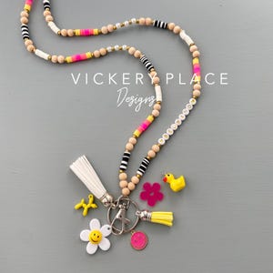 Beaded Lanyard, teacher lanyard, Personalized breakaway lanyard, student ID holder, unique Gift, bright colors heshi bead