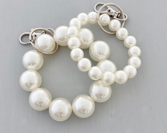 Pearl Bead Keychain Bracelet: Hands-Free Key Wristlet