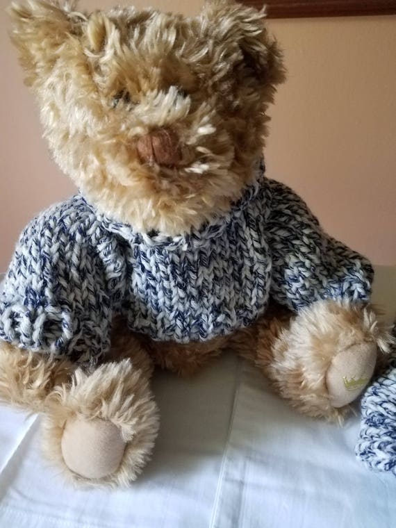 matching teddy bears