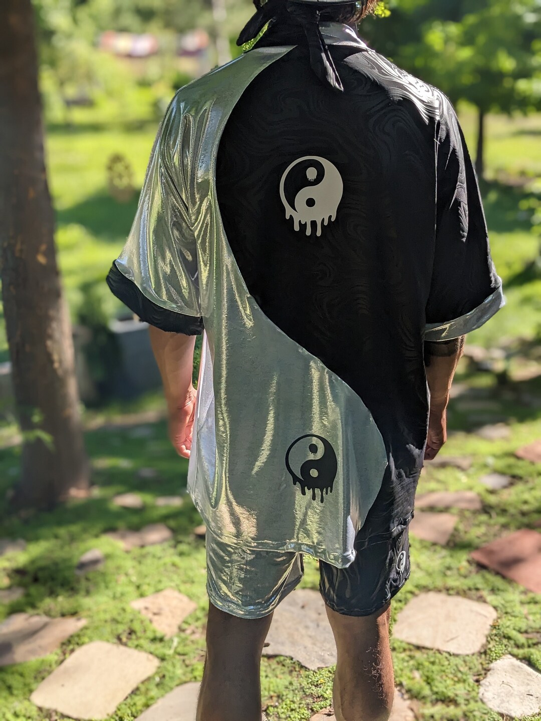 Yin Yang Robe Reflective Trippy Yin Yang Kimono Set | Holographic Festival Hippy ...