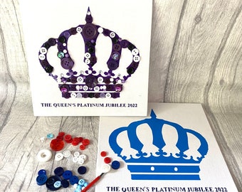 Jubilee Craft Kit-Queens Jubilee Keepsake Gift-Button Craft for Children Adults-Street Party Bag Favours/Fillers-Canvas Crown Buttons Craft