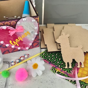 Craft Kit for Adults-Craft Kit for Kids-Pencil Pot-Decorate own Pot-Decopatch Craft Kit-Children&#39;s Activity-Lockdown Gift-Birthday Gift