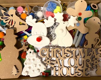 Christmas Craft Box-Family Crafts-Box full of Crafts-Stocking Filler-Adult Crafts-Xmas Gift-Kids Craft Activity-Paint-Decopatch-Foam Clay