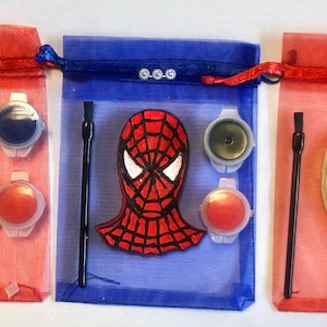 Superhero Magnet Craft Kit in Organza Gift Bag-Superhero Party Gift-Paint Set-Unique Party Bag Favour/Fillers-Craft Party Idea-Kids Activity