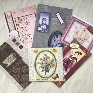 Seis cartões de aniversário com seus envelopes. Preço de pechincha