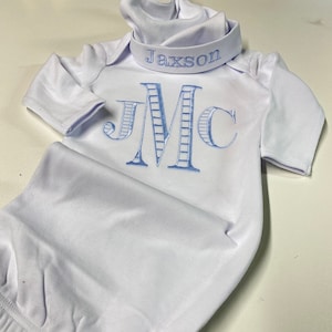 baby boy or girl coming home outfit, Personalized baby gift, newborn gown, girl hospital outfit, monogrammed, layette, first pictures,