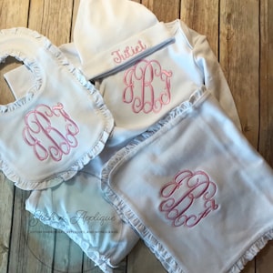 baby girl coming home outfit, Personalized baby girl gift, newborn gown, girl hospital outfit, monogrammed, layette, first pictures, pink