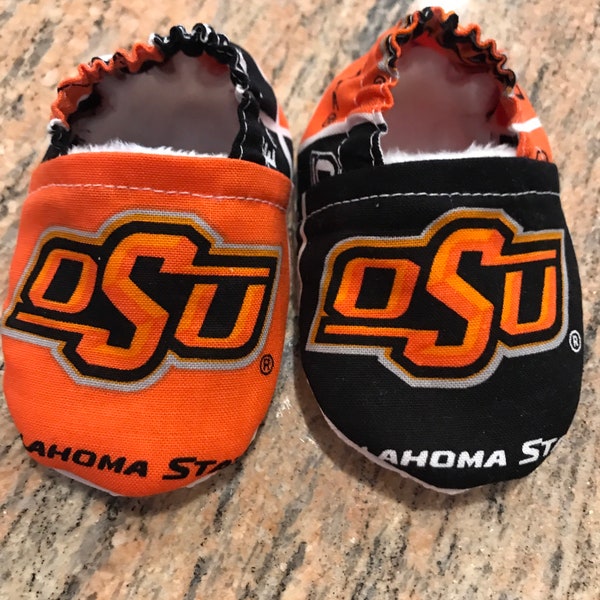 Oklahoma State baby shoes size 0-6 months