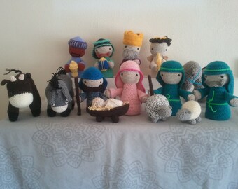 nativity scene crocheted