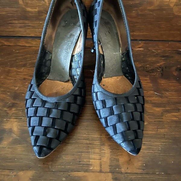 Vintage Black Basket-Weave Leather Suede Heels