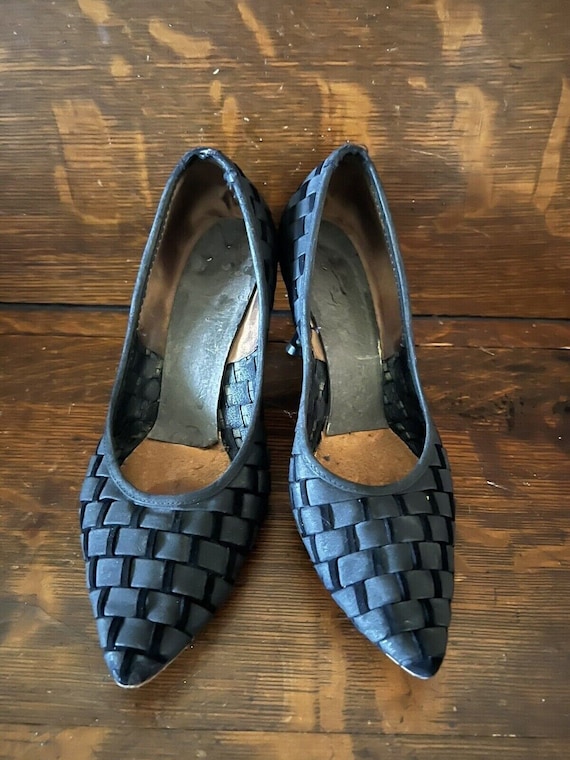 Vintage Black Basket-Weave Leather Suede Heels