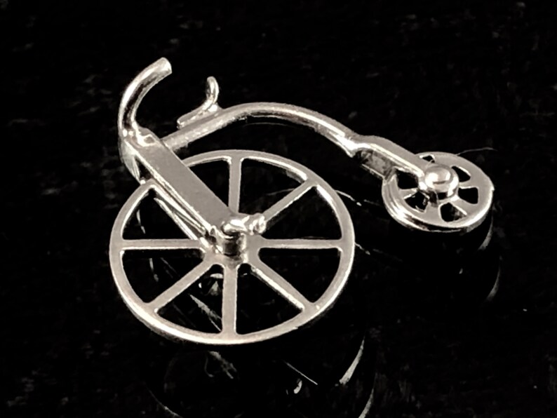 925 Sterling Silver Antiqued Bicycle Charm