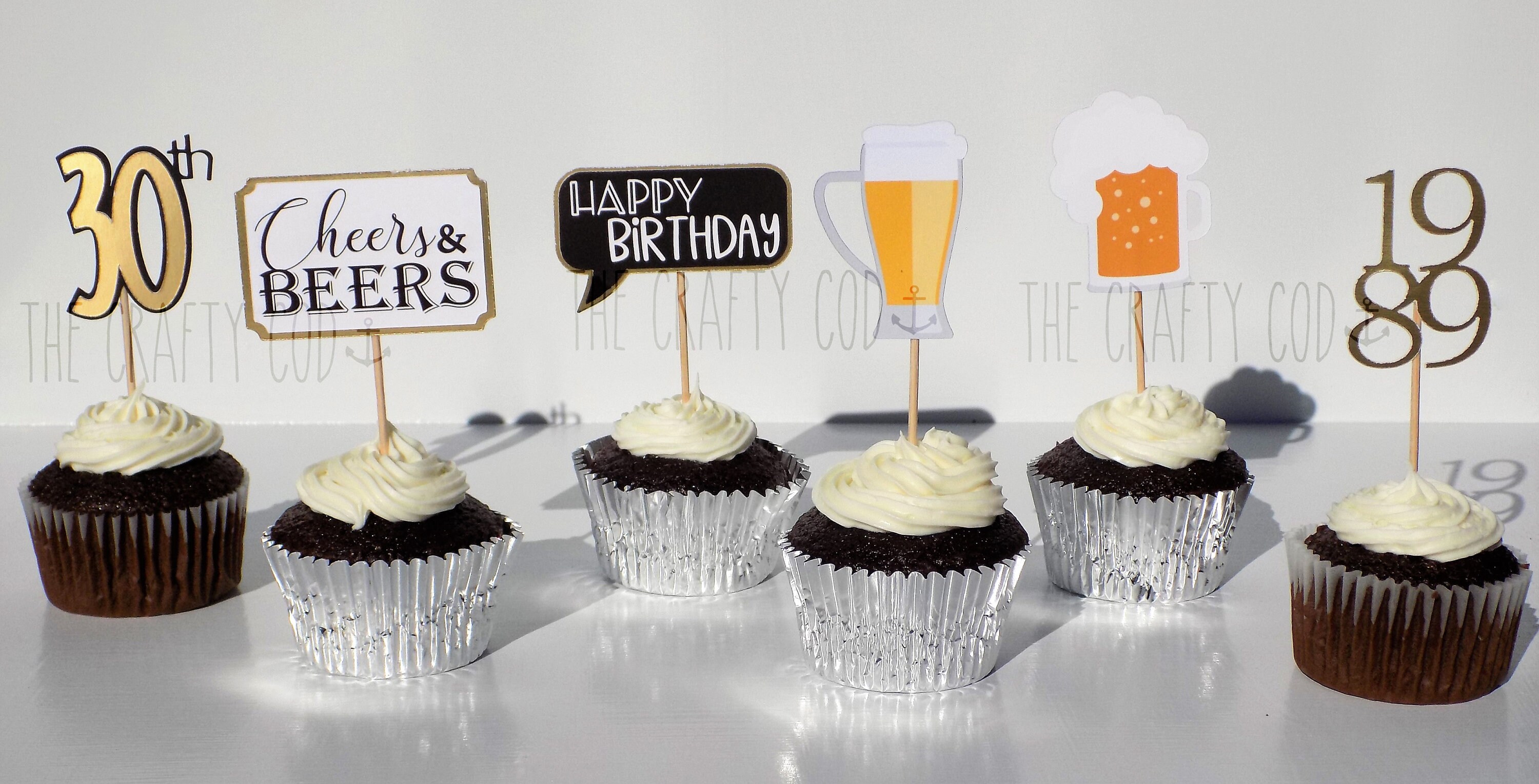 Décorations de fête d'anniversaire de bière, accessoires de fête de bière,  comprend des bannières « Happy Birthday » et des décorations de gâteau, des  décorations de cupcakes, des ballons pour hommes 