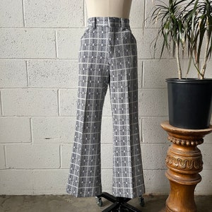 70s Vintage Navy Blue White Plaid Double Knit Patterned Polyester High Waisted Bell Bottom Trousers 27” Waist