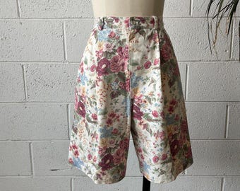 Carol Reed des années 90, taille haute en denim de coton à motifs floraux pastel, plissé, taille haute de 25 po.