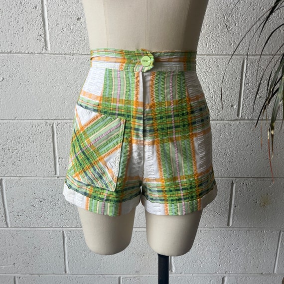 70s THERMO JAC High Waisted Green Yellow White Plaid Seersucker Cotton Cuffed Patch Pocket Shorts 23” Waist