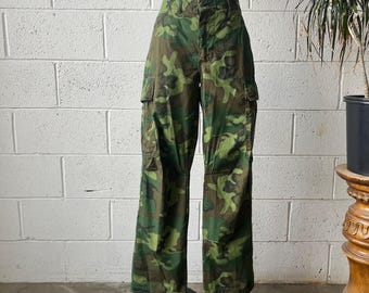 29 X 28 60s US Army ERDL Green Leaf Camouflage Combat Cargo Pants