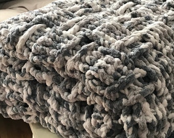Chunky Throw Blanket, Cozy Large Crochet Blanket, Afghan, Basket Weave Pattern  with Thick Border