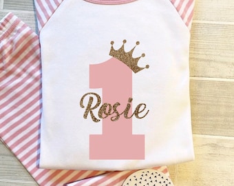 Pijamas de cumpleaños personalizados para niñas de 1.º, 2.º, 3.º y 4.º cumpleaños, con rayas y nubes.