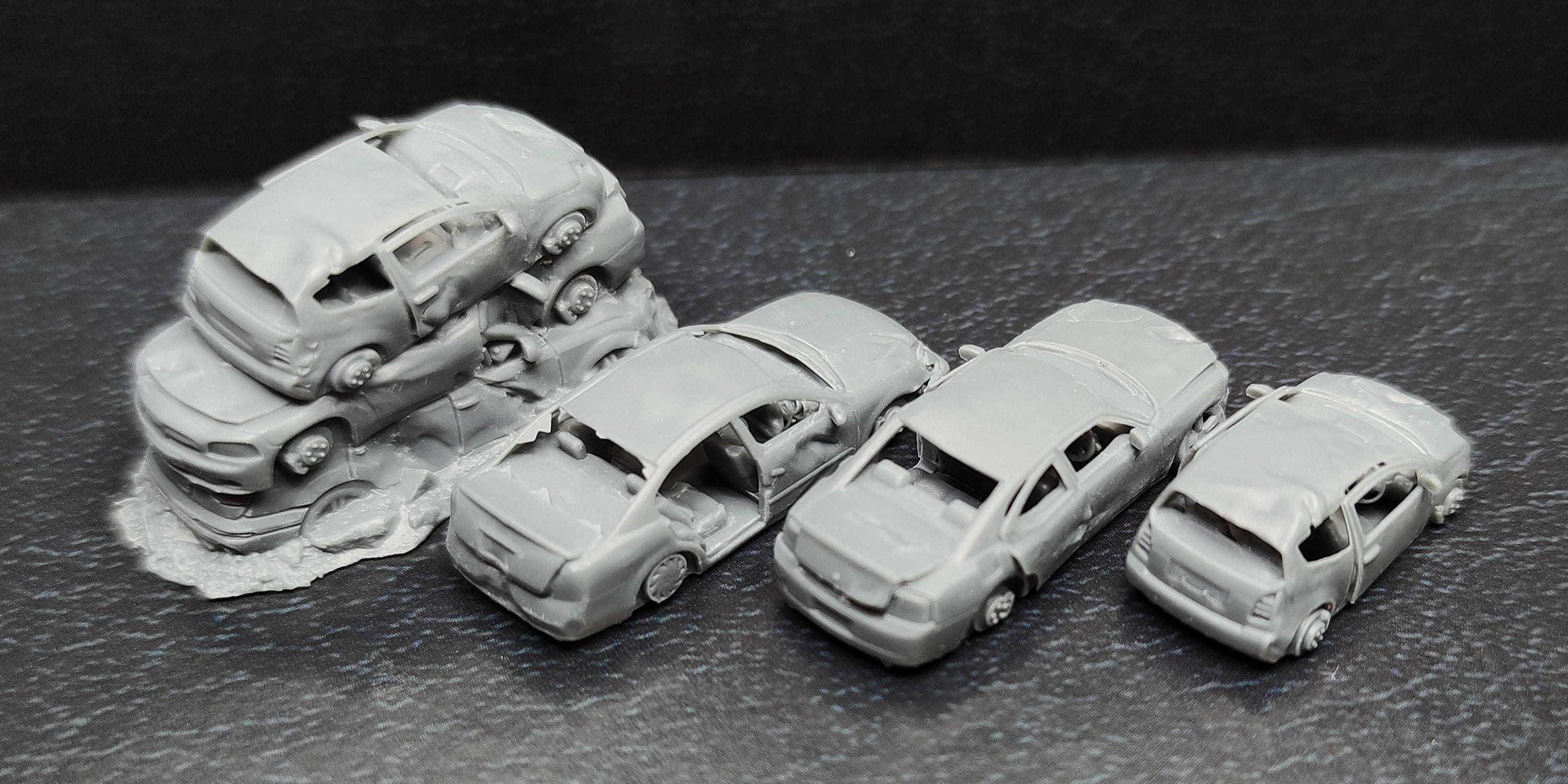 thumbnail image 2 of N Scale 1:148 Scrap Car Bales – Painted, For Diorama, Junkyard Scene, UK Made 2 of 2